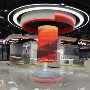 结构突破引领视觉革命 昊天晶密LED异型屏赋能商业空间